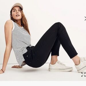 Madewell (NWOT) 11" High-Rise Skinny Jeans in Lunar Wash size 25